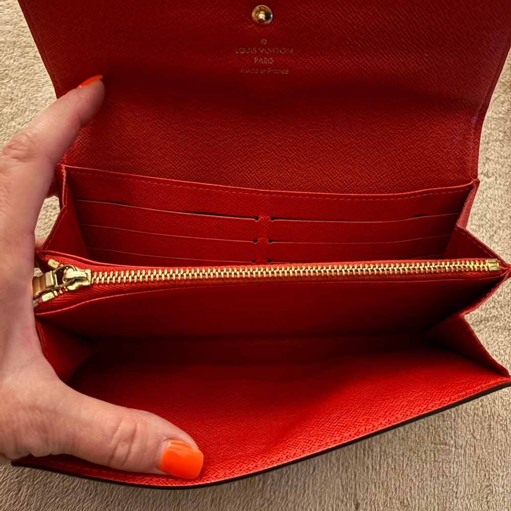LV Bellboy Wallet - Picture 5 of 9